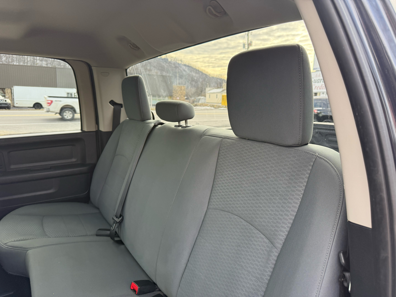 RAM 1500 Tradesman Crew Cab SWB 4WD 2014
