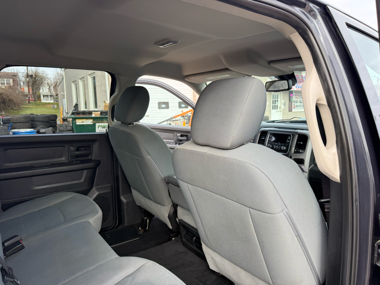 RAM 1500 Tradesman Crew Cab SWB 4WD 2014