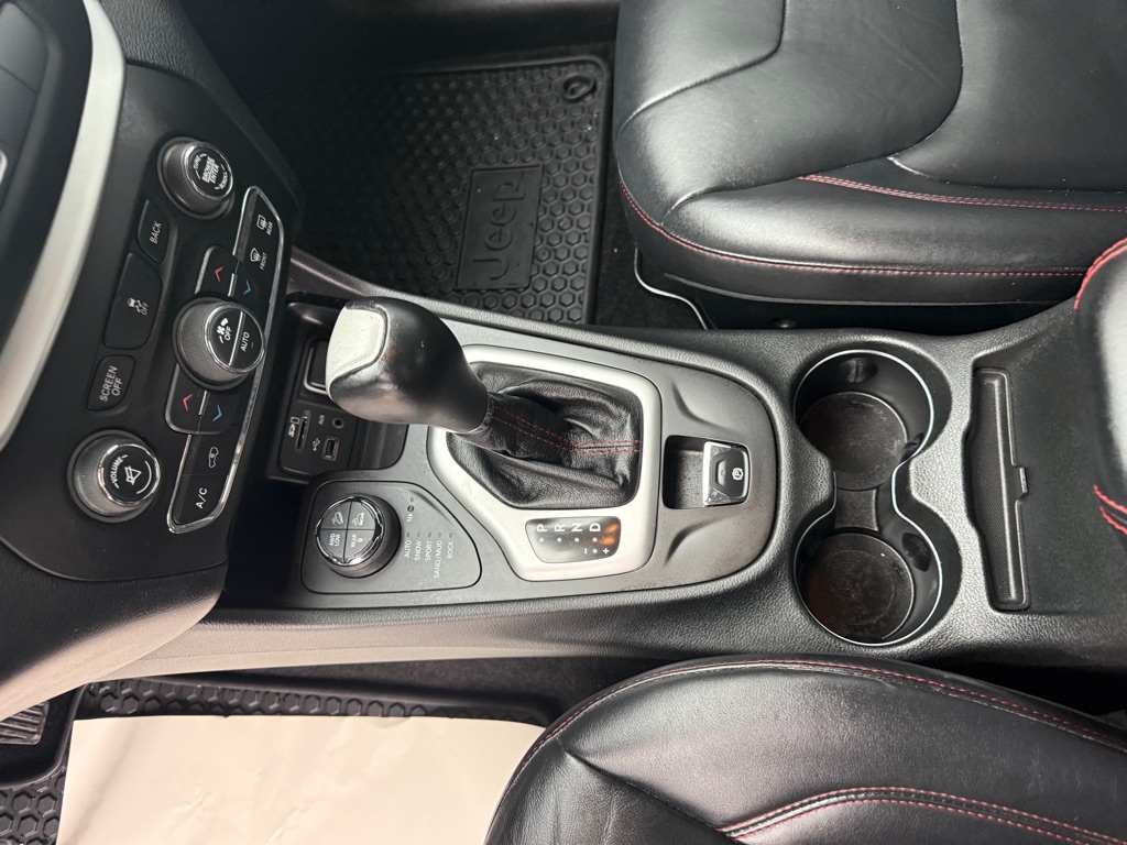 Jeep Cherokee Trailhawk 4WD 2014