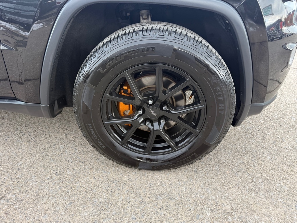 Jeep Grand Cherokee Laredo 4WD 2016