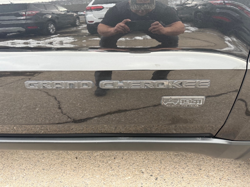 Jeep Grand Cherokee Laredo 4WD 2016