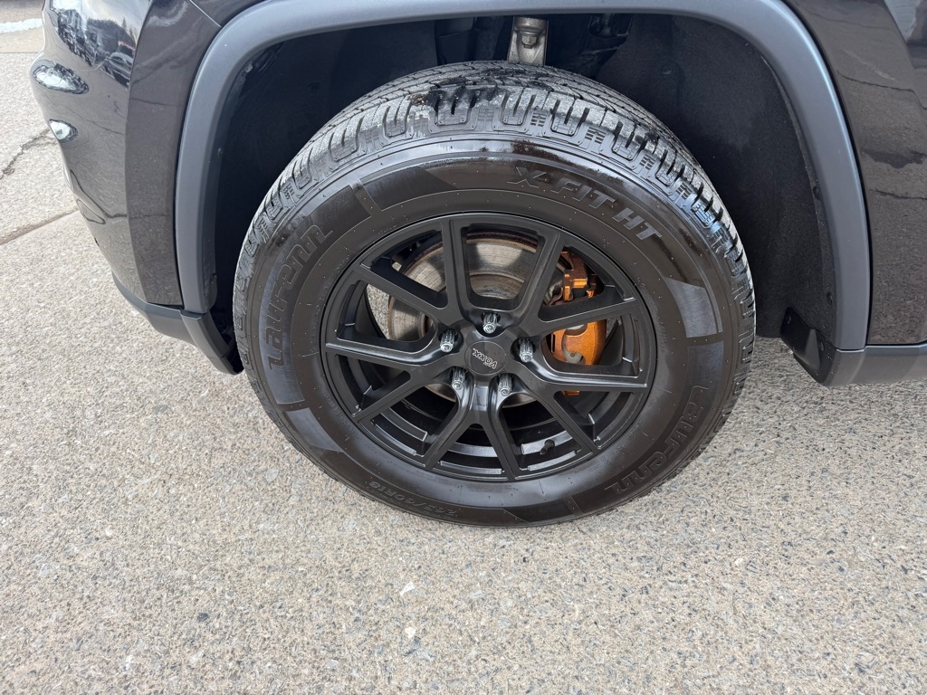 Jeep Grand Cherokee Laredo 4WD 2016