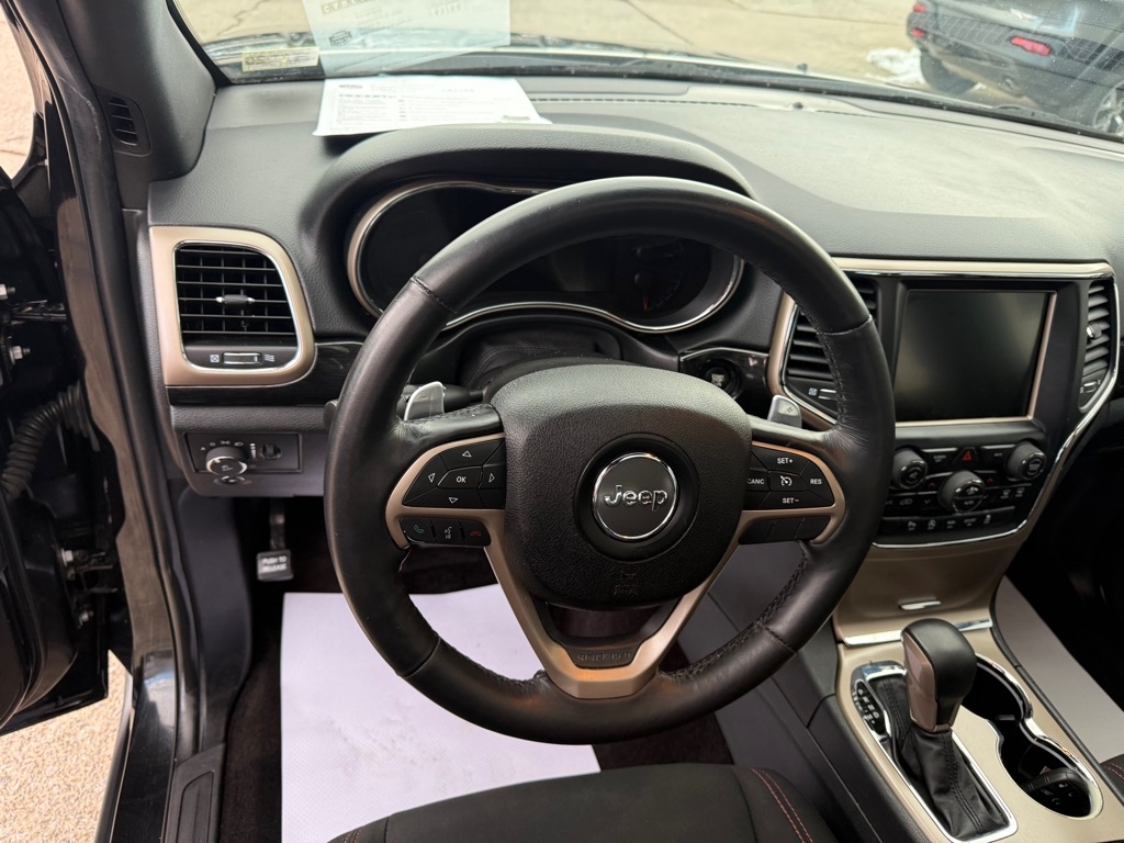 Jeep Grand Cherokee Laredo 4WD 2016