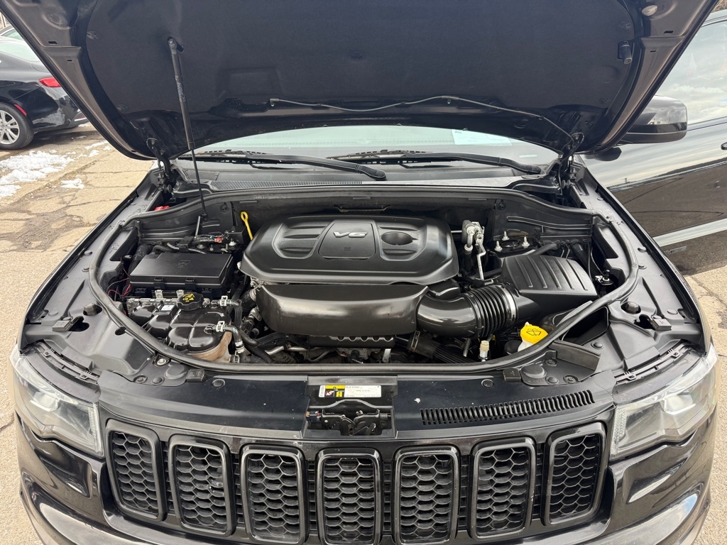 Jeep Grand Cherokee Laredo 4WD 2016