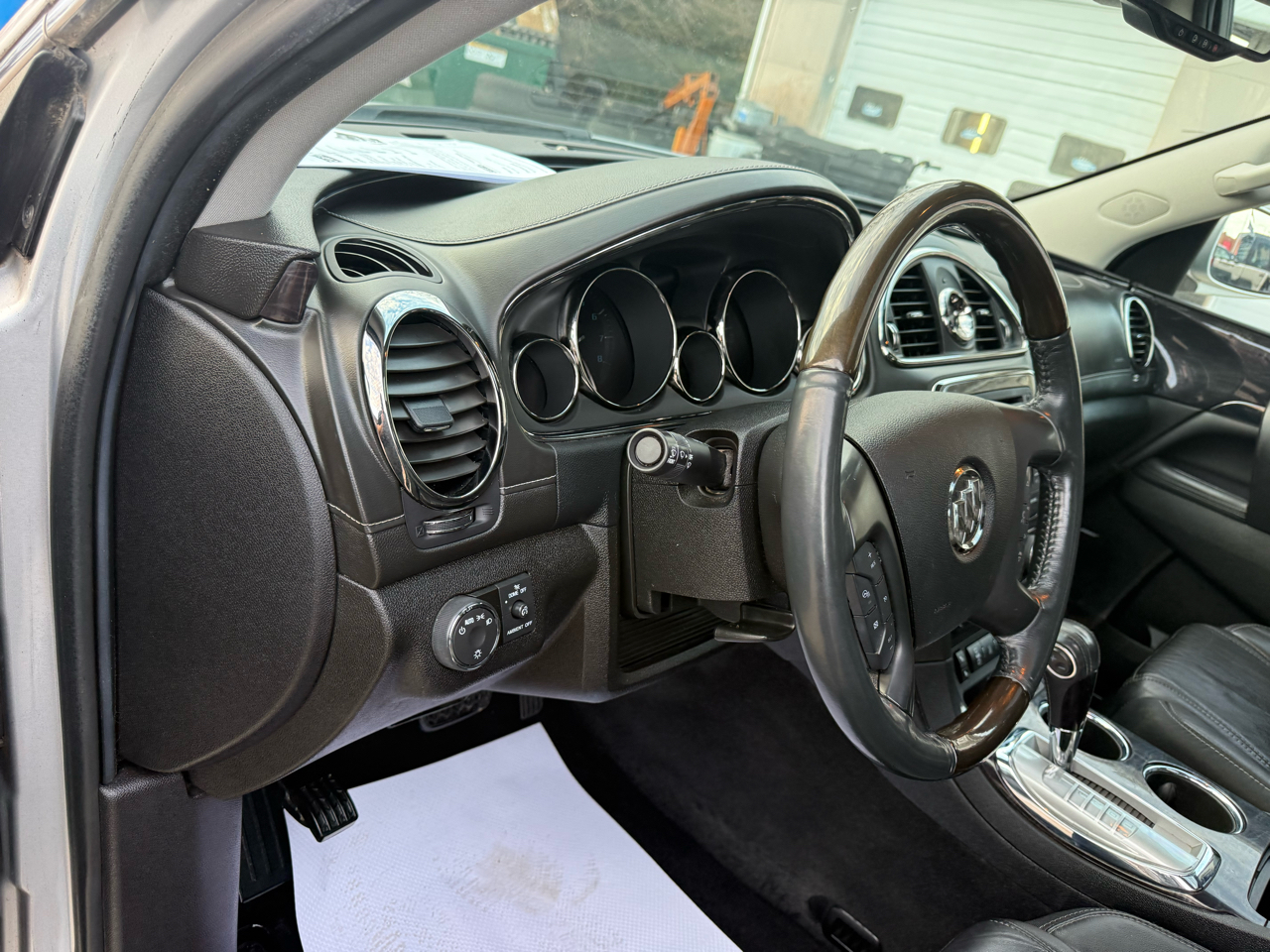 Buick Enclave Leather AWD 2015