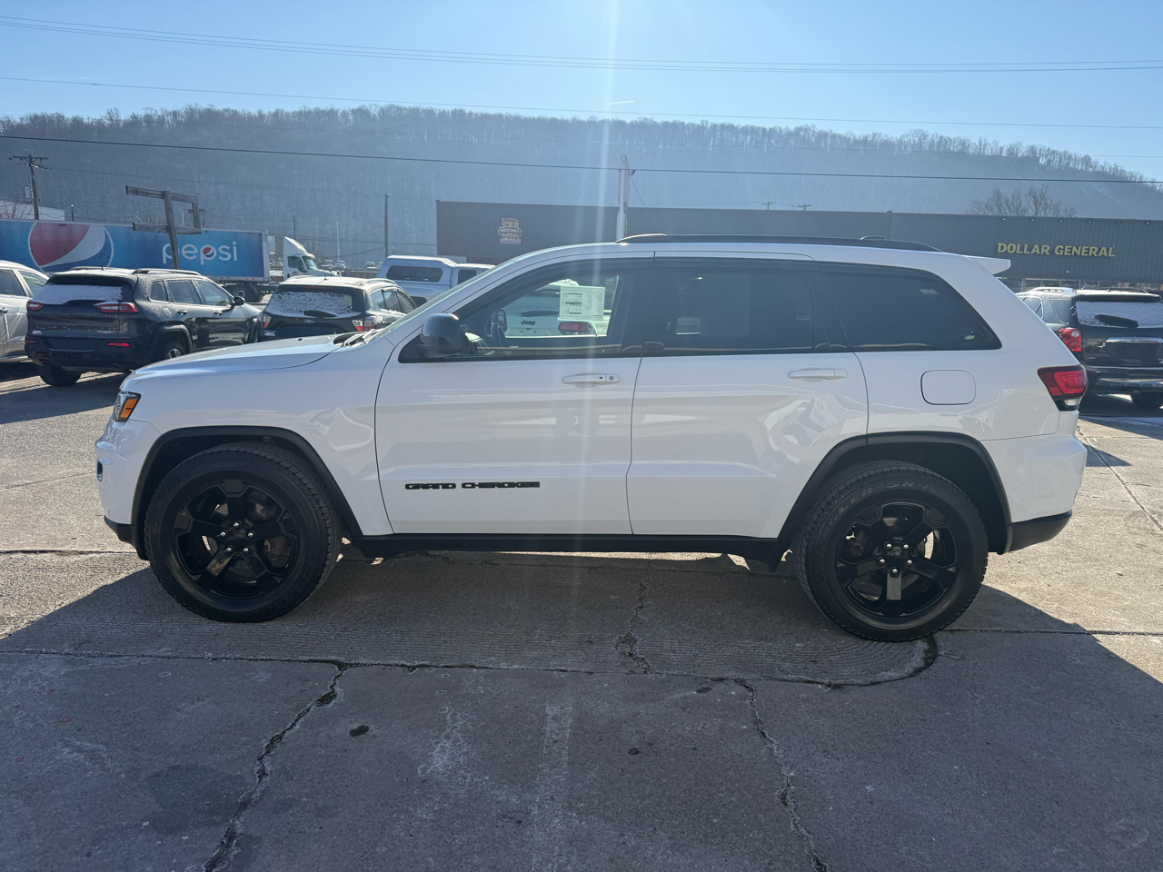 Jeep Grand Cherokee Laredo 4WD 2018