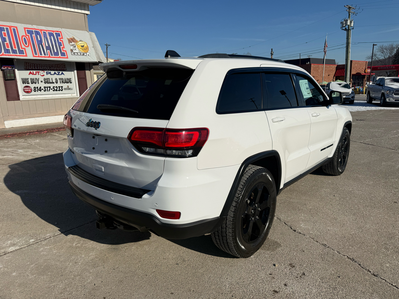 Jeep Grand Cherokee Laredo 4WD 2018