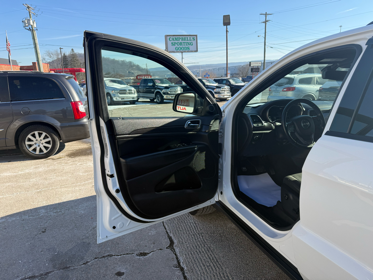 Jeep Grand Cherokee Laredo 4WD 2018