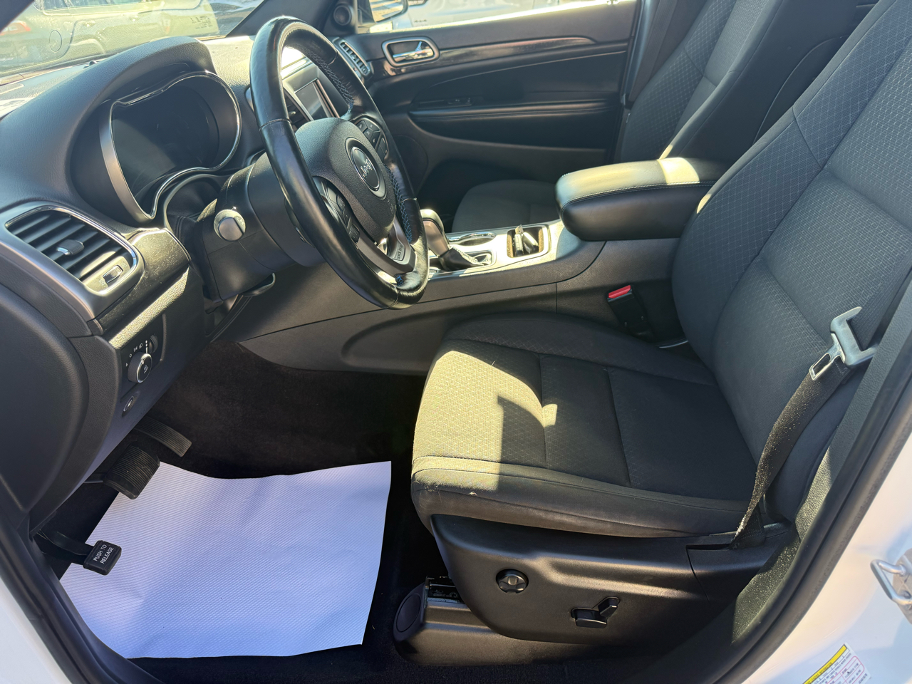 Jeep Grand Cherokee Laredo 4WD 2018