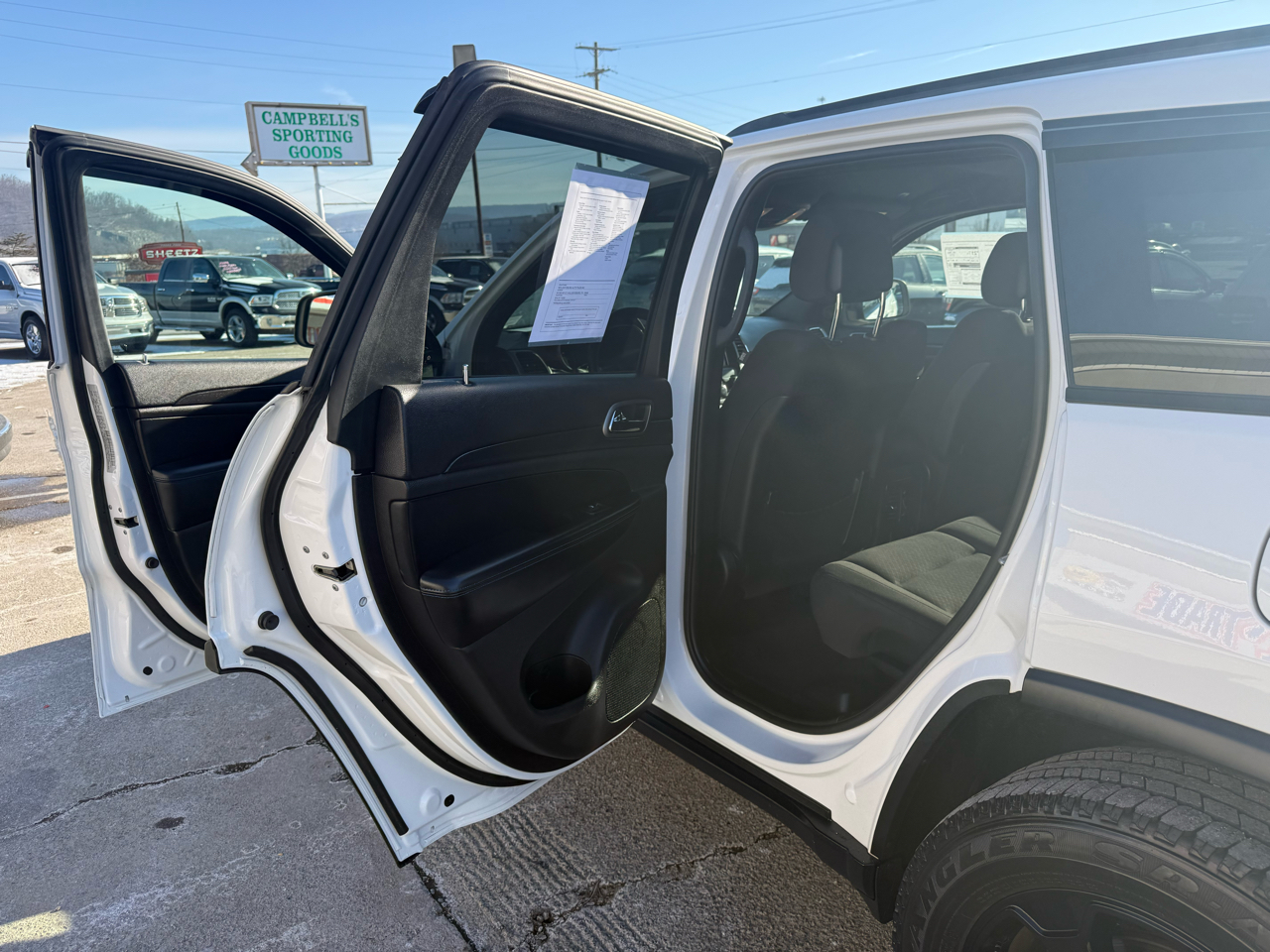 Jeep Grand Cherokee Laredo 4WD 2018