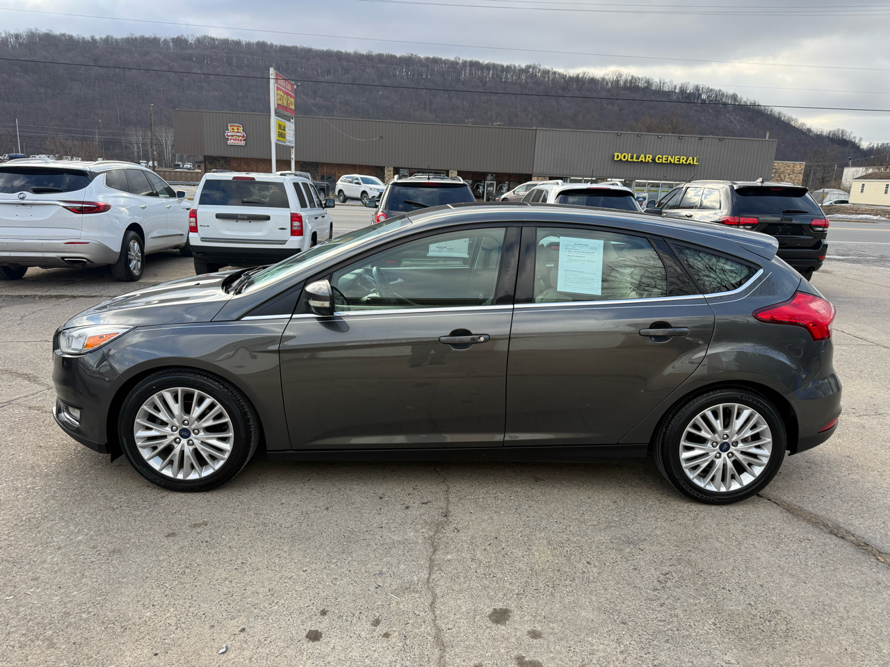 Ford Focus Titanium Hatch 2018