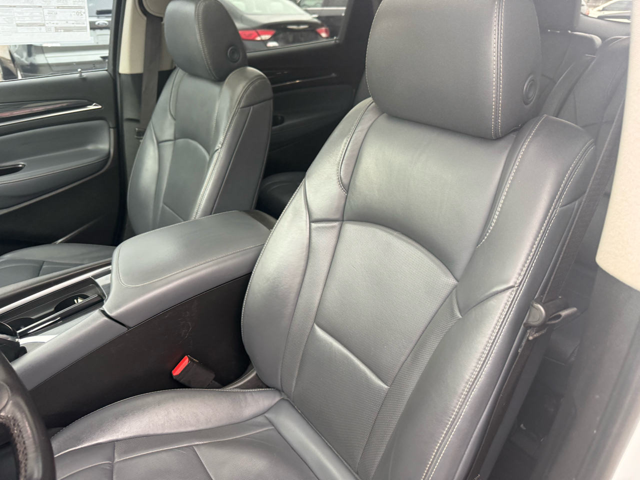 Buick Enclave Essence AWD 2020