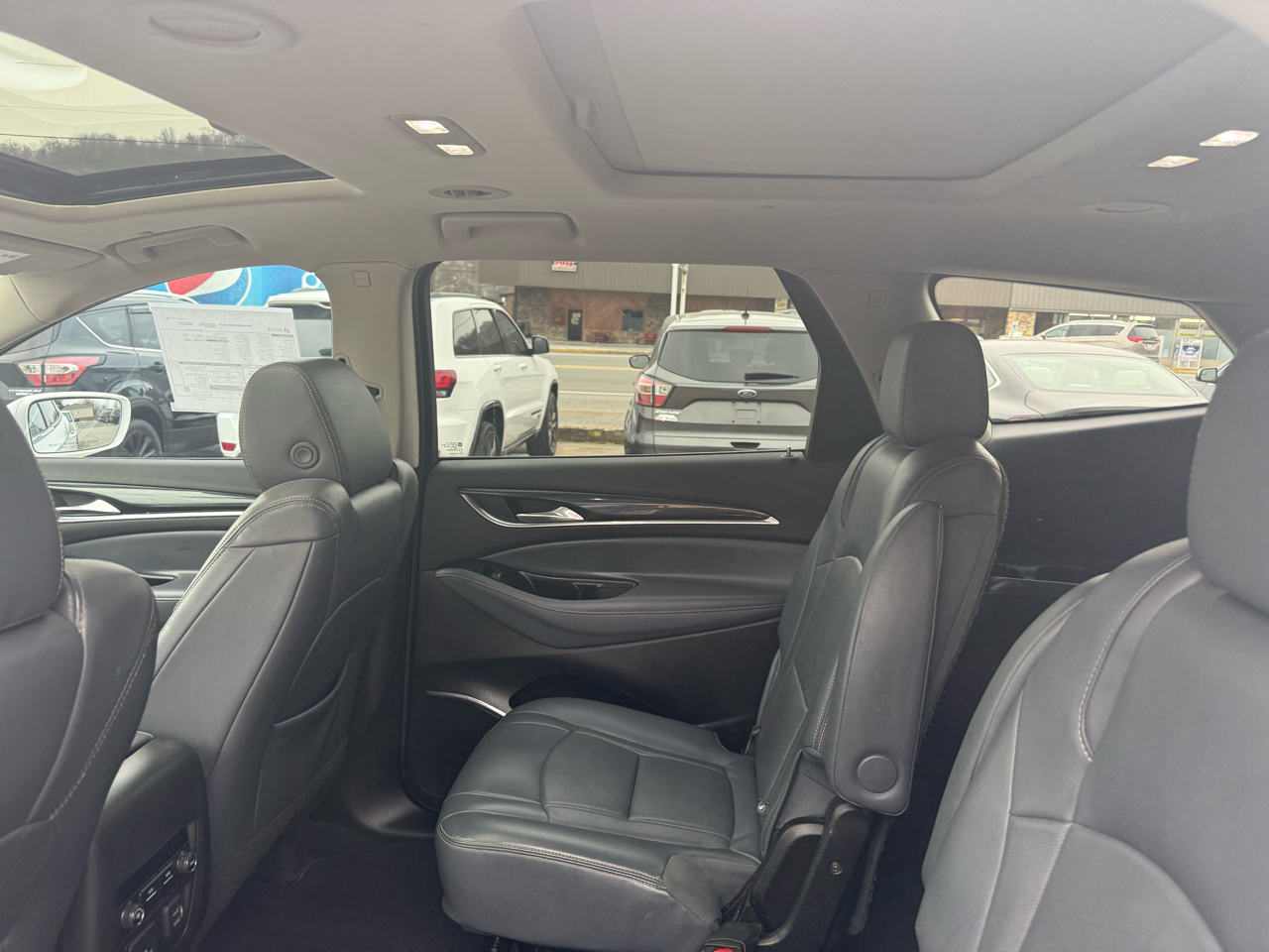 Buick Enclave Essence AWD 2020