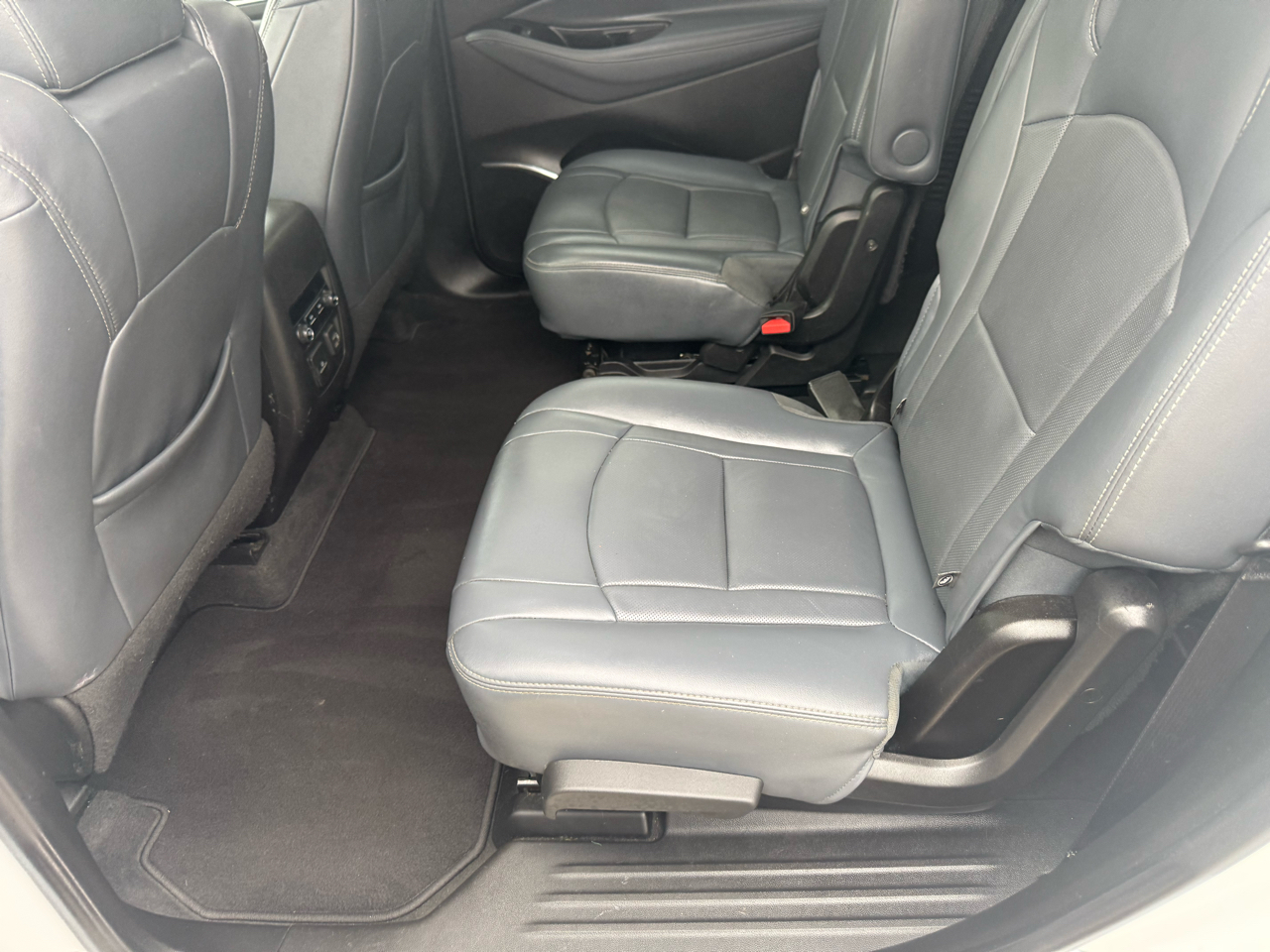 Buick Enclave Essence AWD 2020