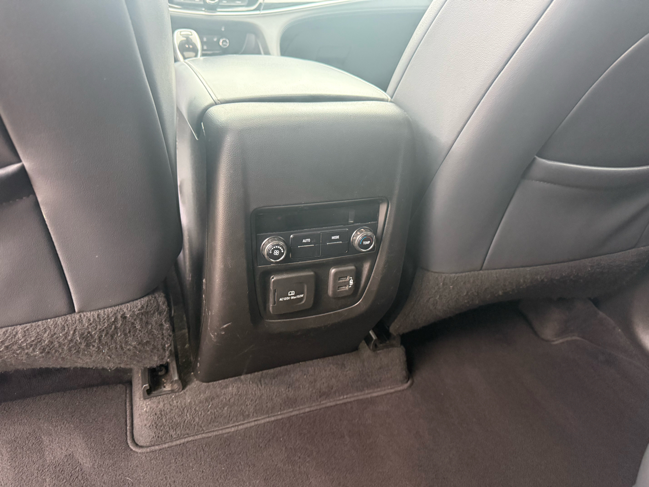 Buick Enclave Essence AWD 2020