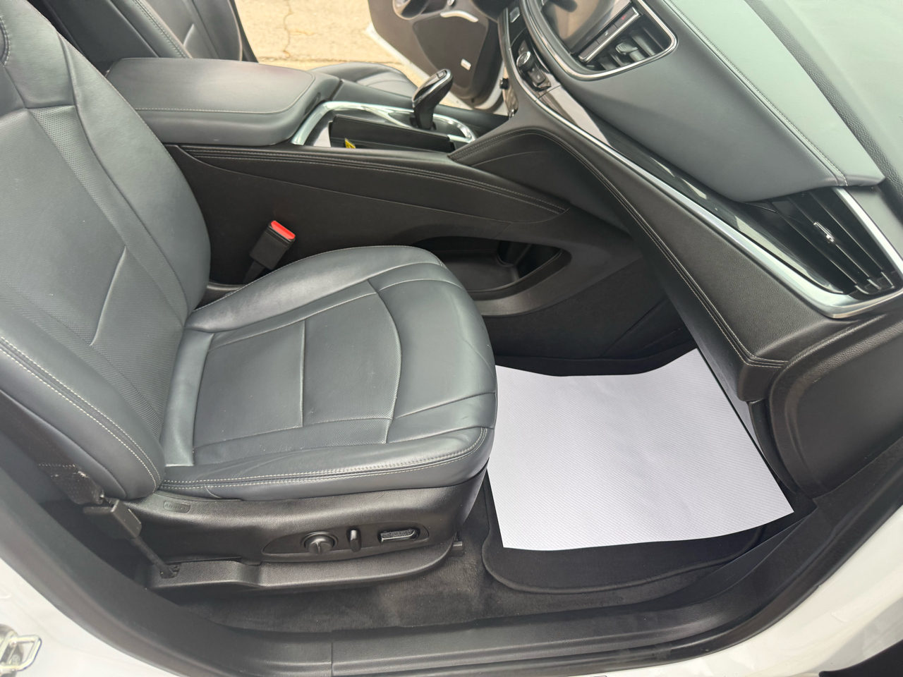 Buick Enclave Essence AWD 2020