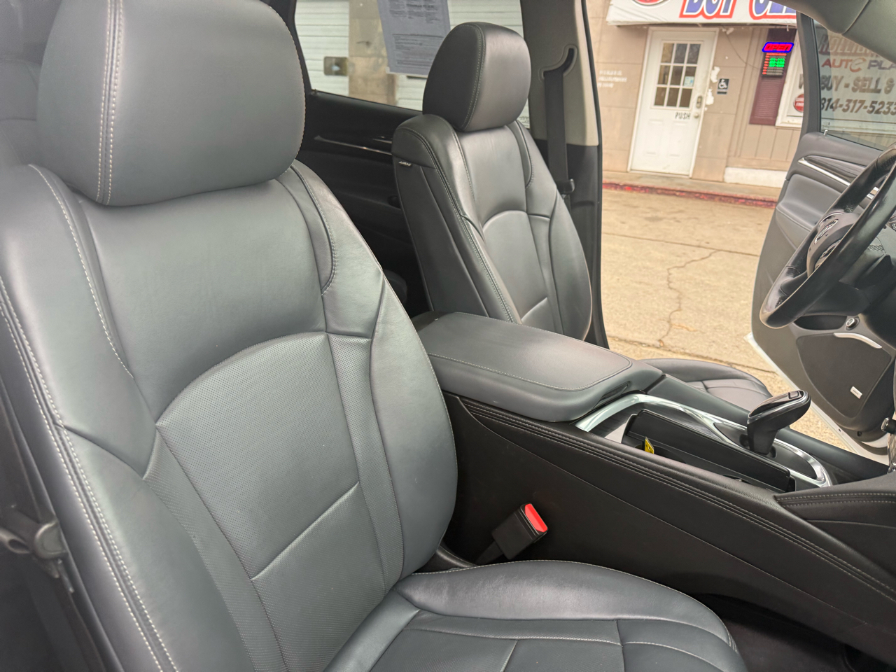 Buick Enclave Essence AWD 2020