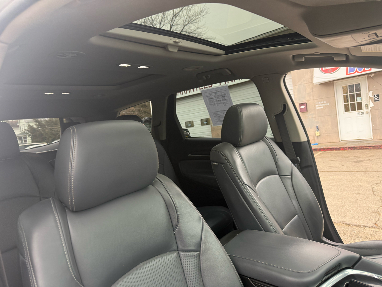 Buick Enclave Essence AWD 2020