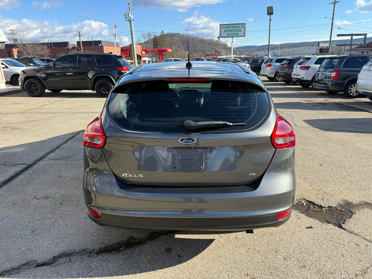 Ford Focus SE Hatch 2015