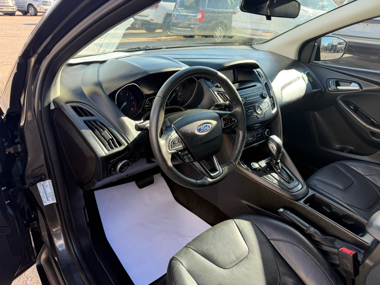 Ford Focus SE Hatch 2015