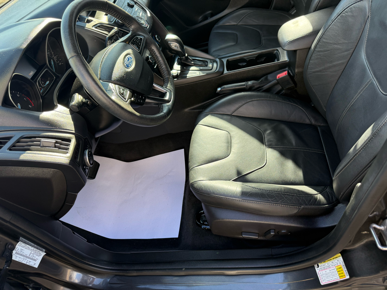 Ford Focus SE Hatch 2015