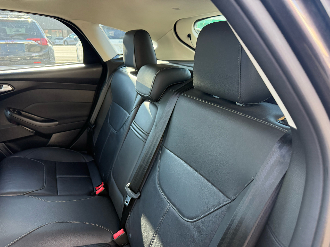 Ford Focus SE Hatch 2015