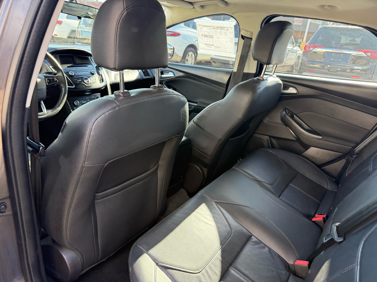 Ford Focus SE Hatch 2015