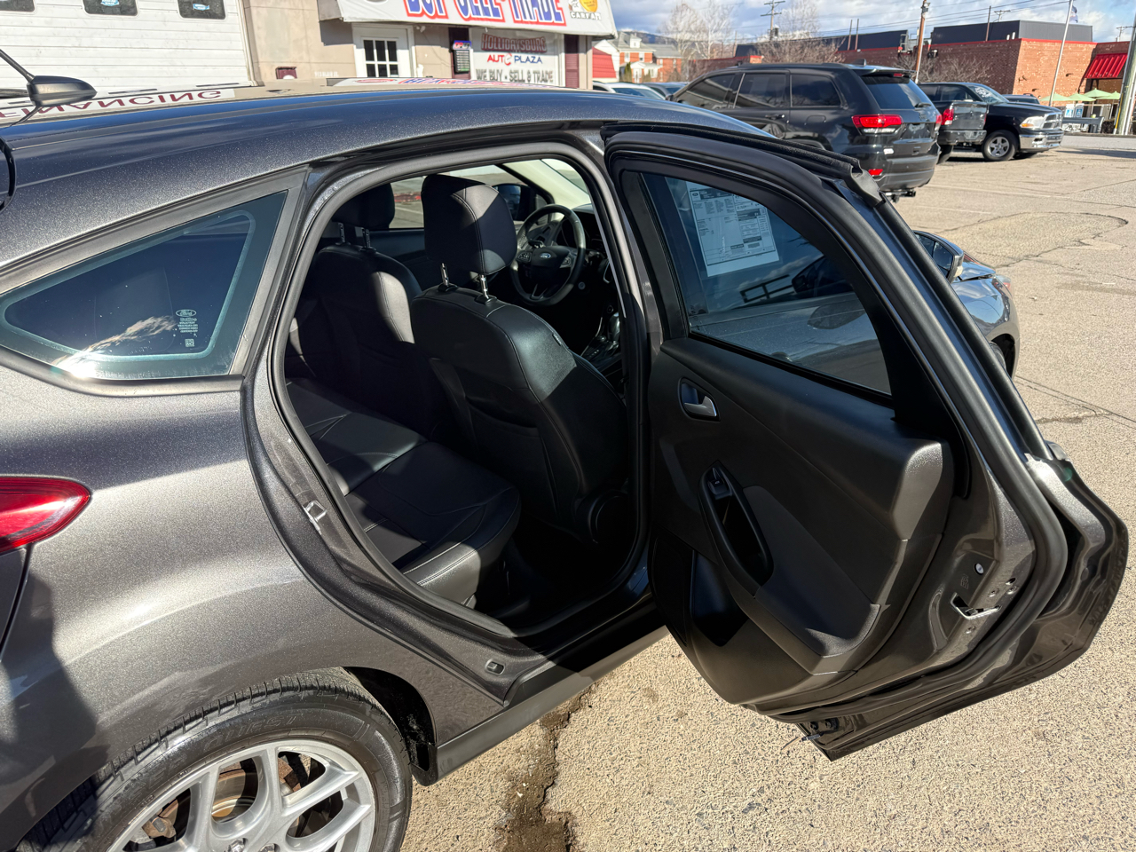 Ford Focus SE Hatch 2015