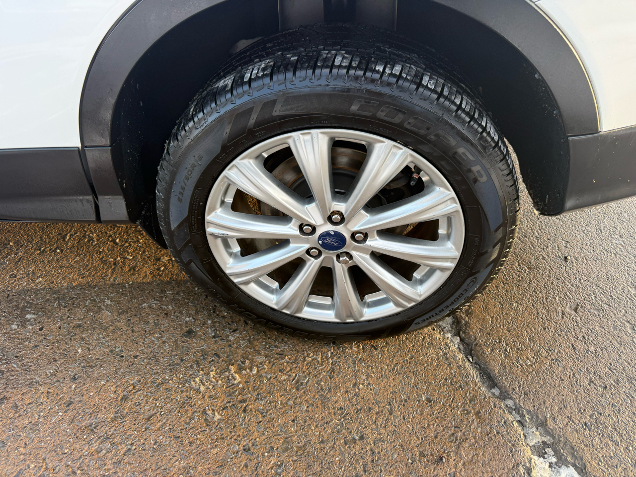 Ford Escape Titanium 4WD 2017