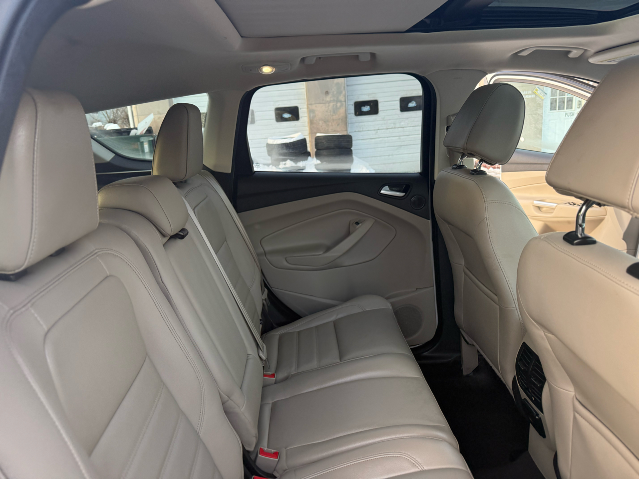 Ford Escape Titanium 4WD 2017