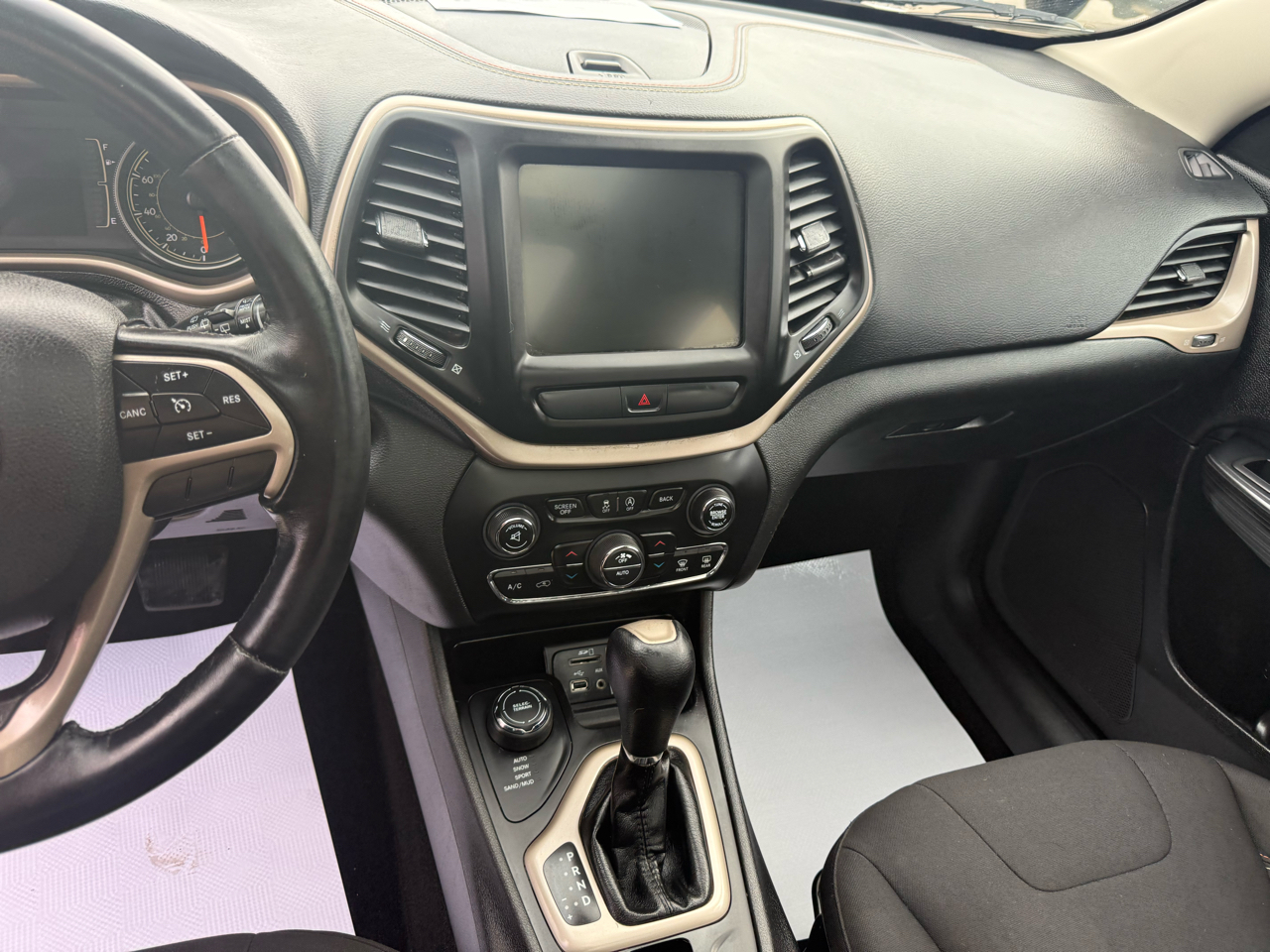 Jeep Cherokee Latitude 4WD 2017