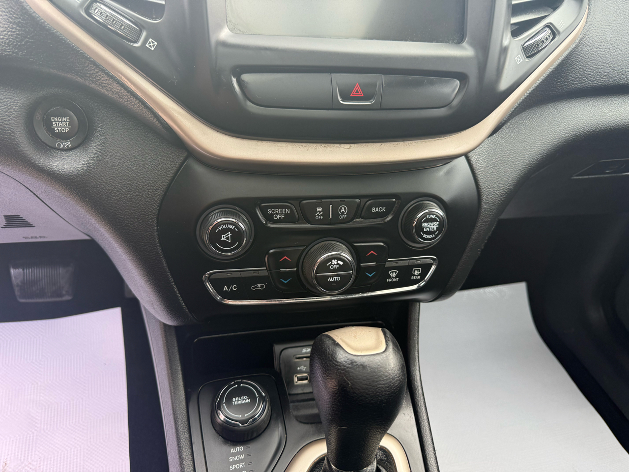 Jeep Cherokee Latitude 4WD 2017