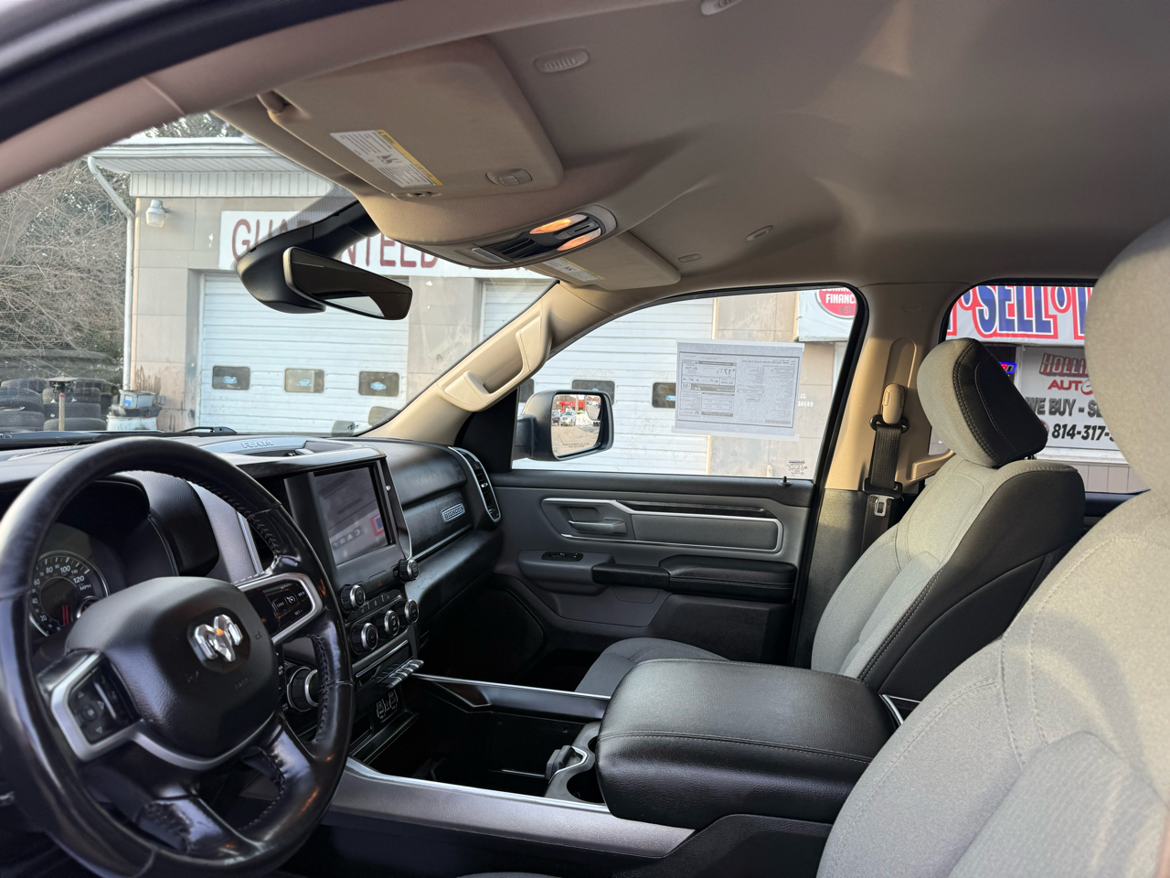 RAM 1500 Big Horn Quad Cab 4WD 2020