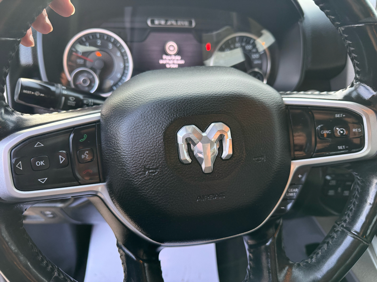 RAM 1500 Big Horn Quad Cab 4WD 2020