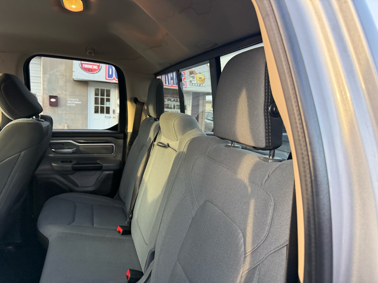 RAM 1500 Big Horn Quad Cab 4WD 2020