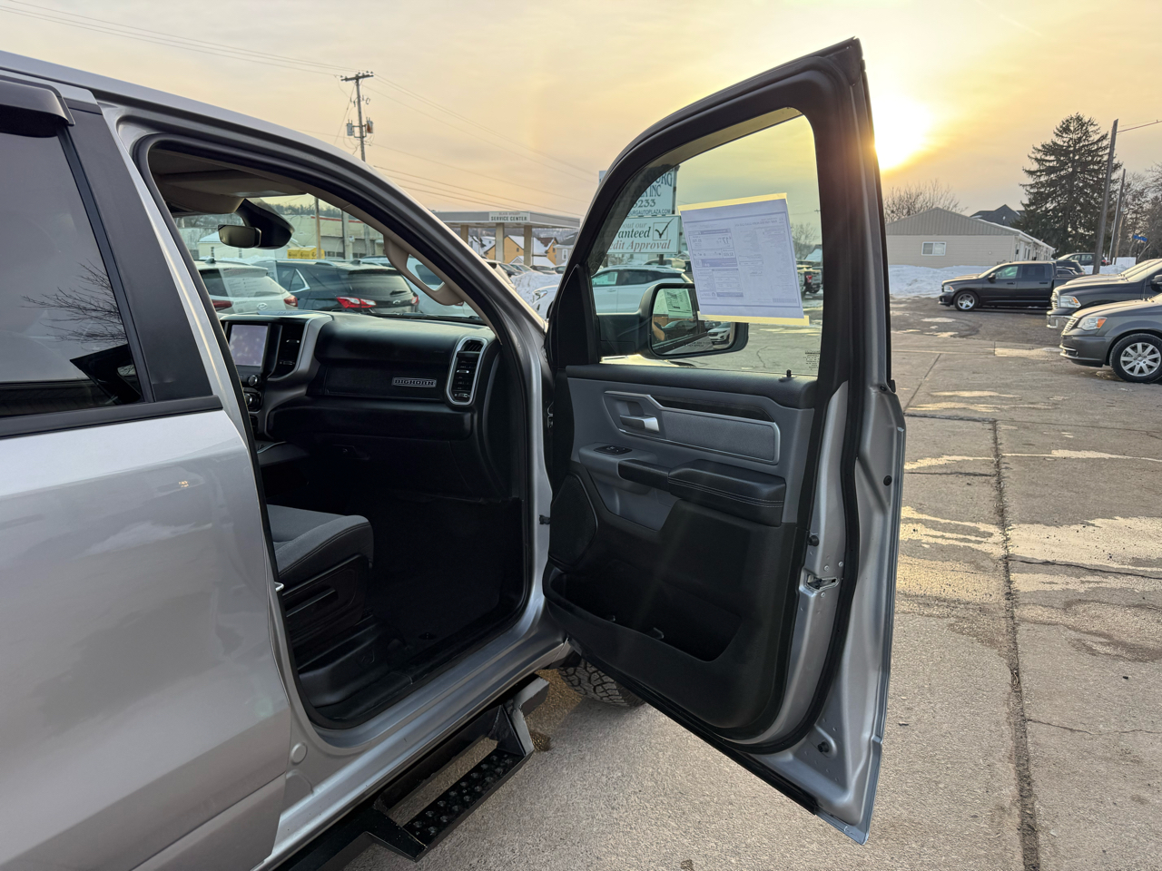 RAM 1500 Big Horn Quad Cab 4WD 2020