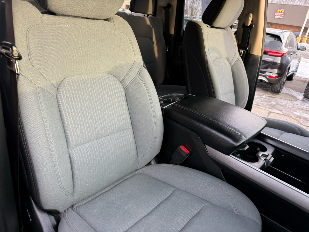 RAM 1500 Big Horn Quad Cab 4WD 2020