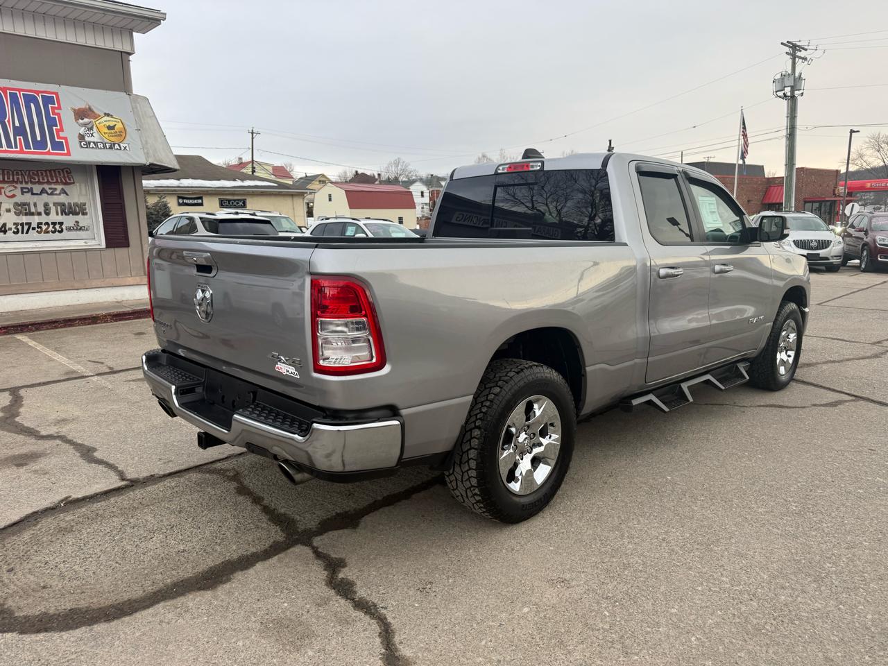 RAM 1500 Big Horn Quad Cab 4WD 2020