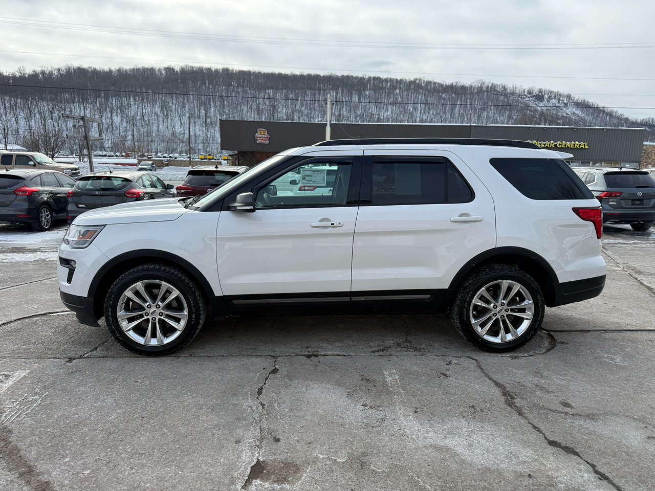 Ford Explorer XLT 4WD 2018