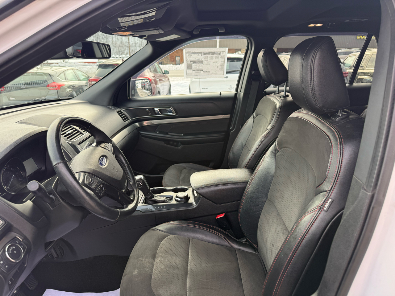 Ford Explorer XLT 4WD 2018