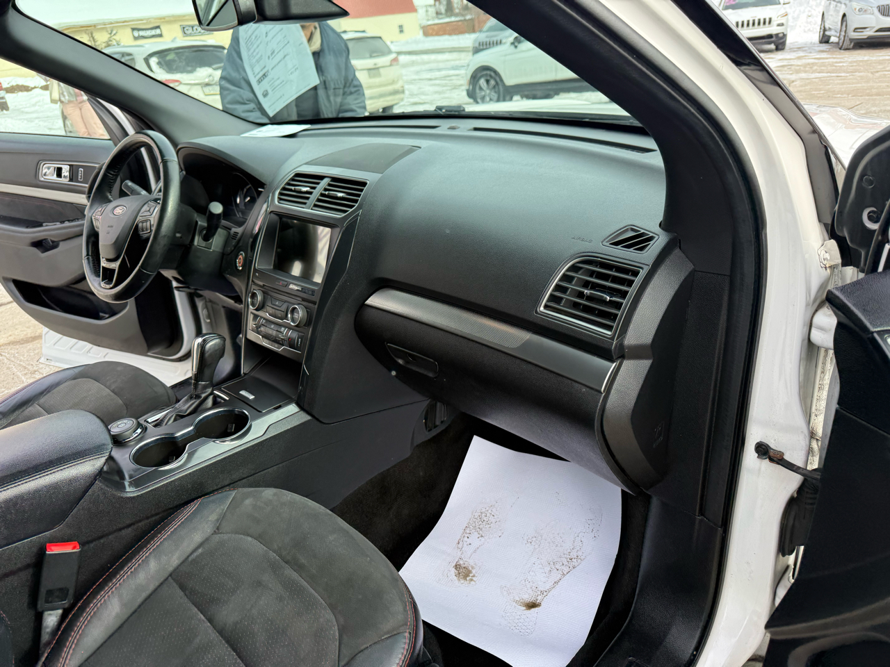 Ford Explorer XLT 4WD 2018