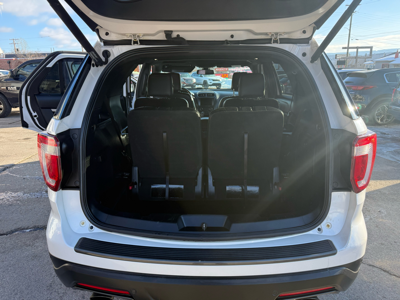 Ford Explorer XLT 4WD 2018