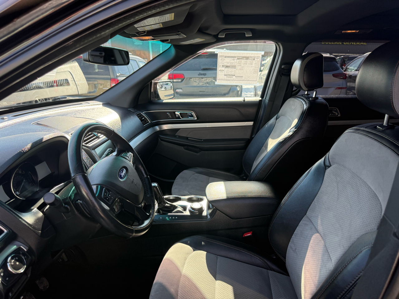 Ford Explorer XLT 4WD 2017