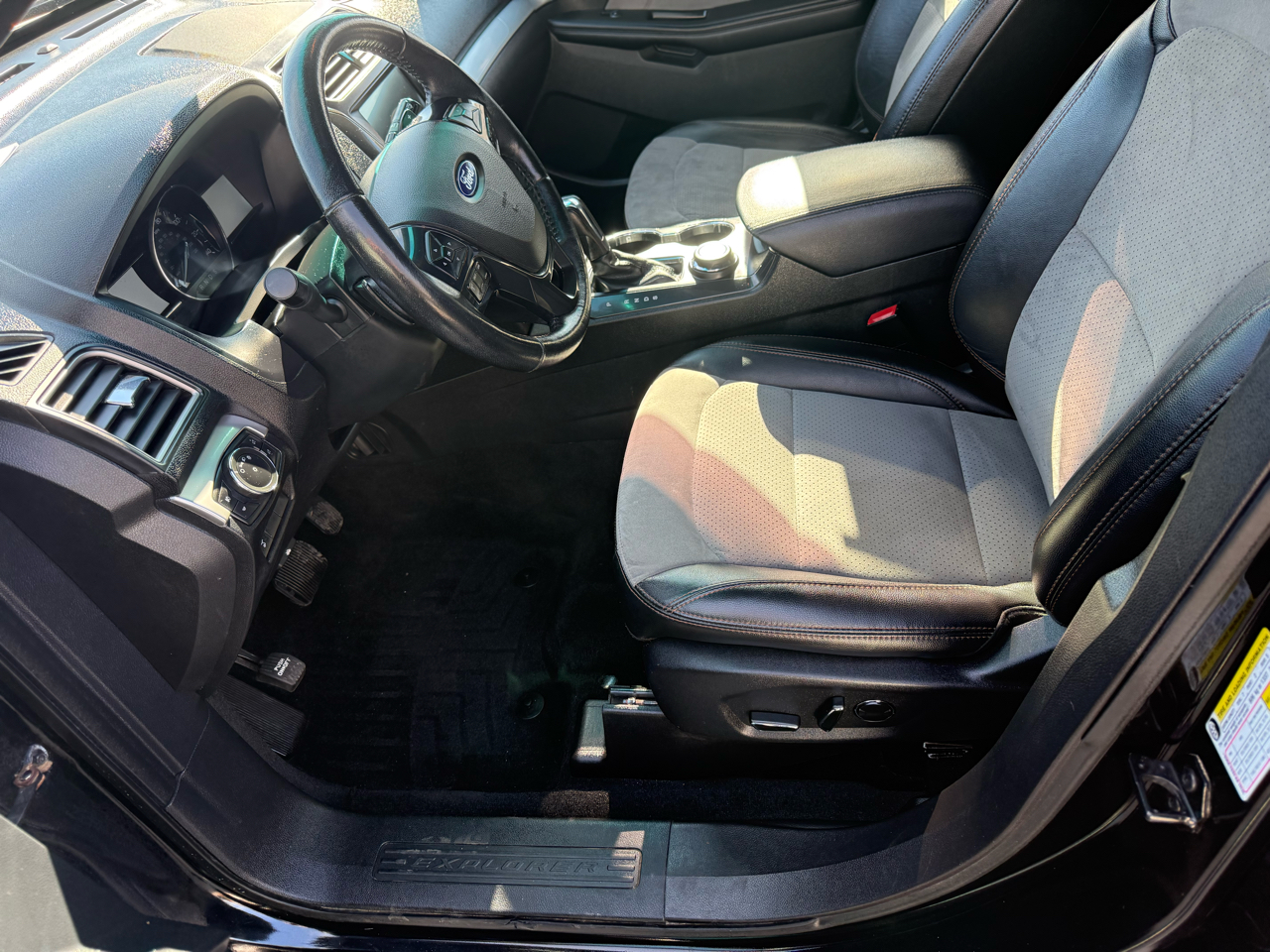 Ford Explorer XLT 4WD 2017