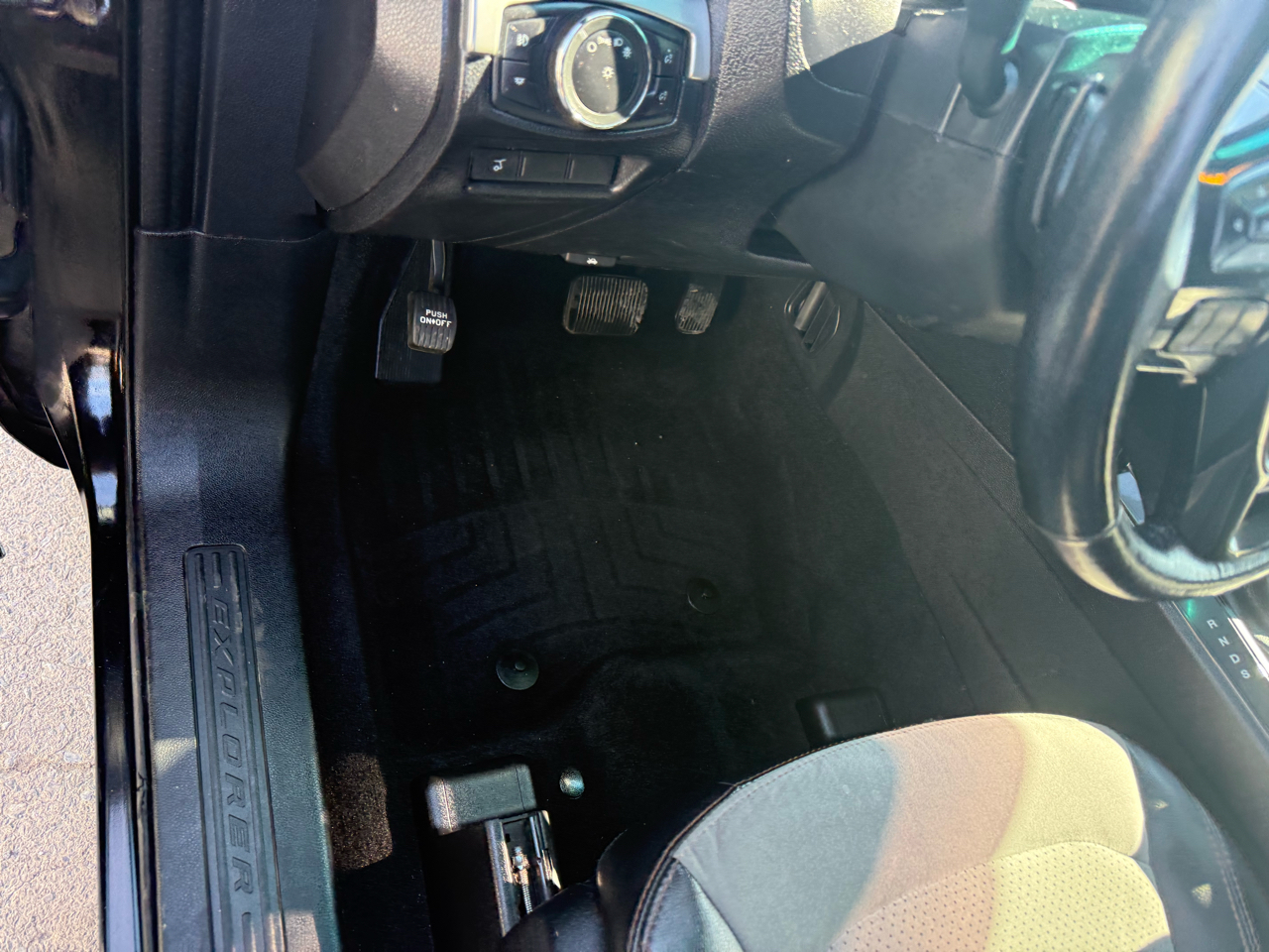 Ford Explorer XLT 4WD 2017