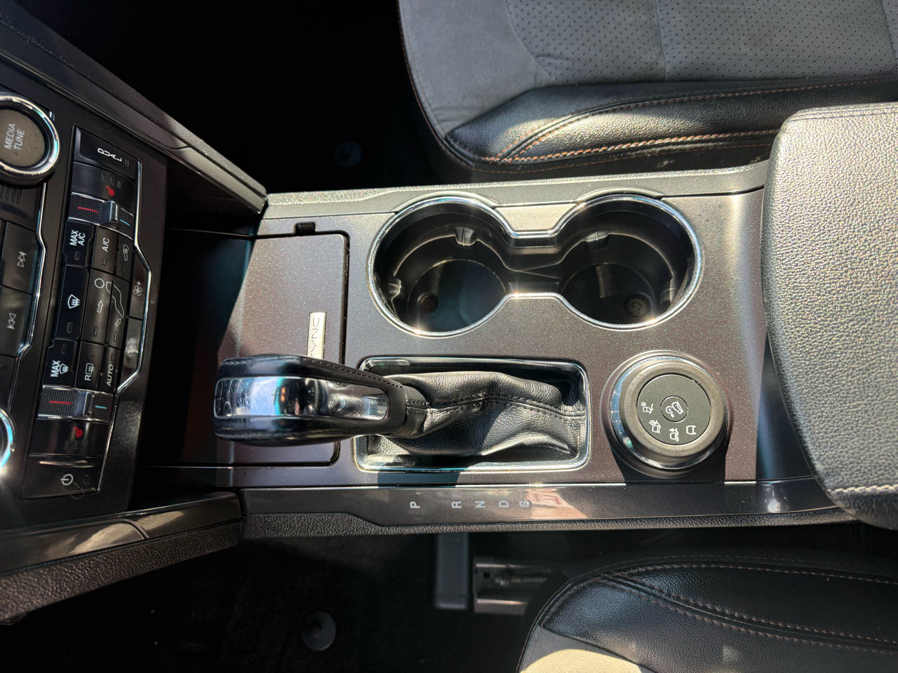 Ford Explorer XLT 4WD 2017