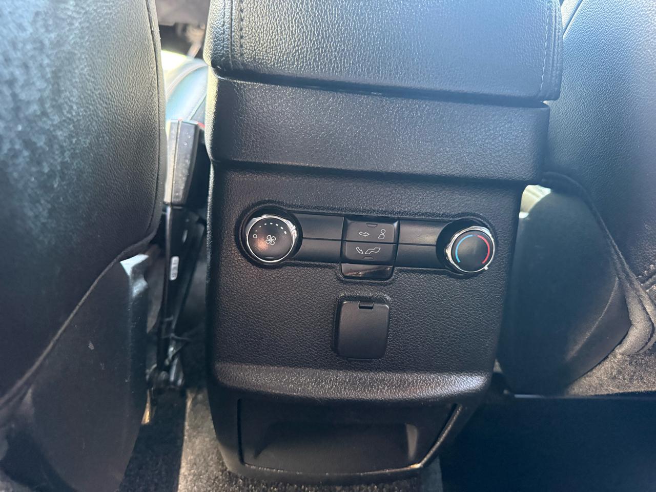 Ford Explorer XLT 4WD 2017