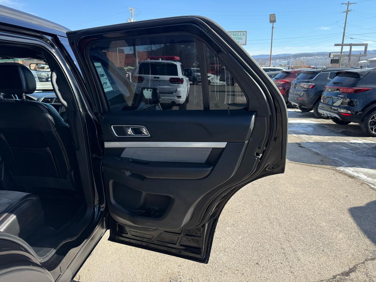 Ford Explorer XLT 4WD 2017