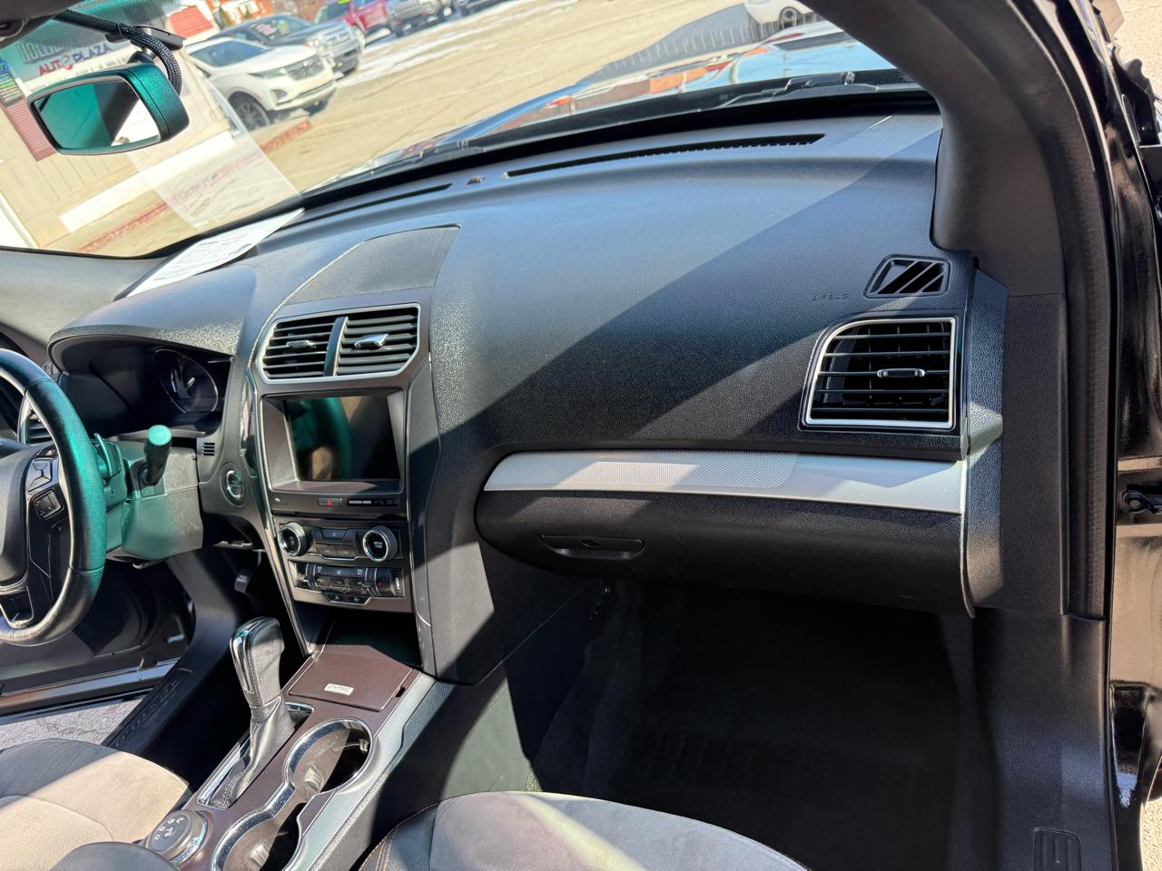 Ford Explorer XLT 4WD 2017