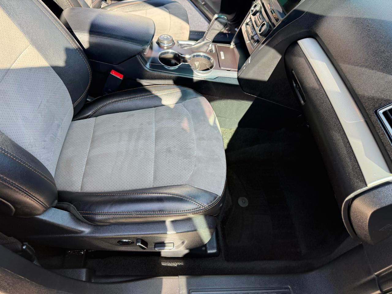 Ford Explorer XLT 4WD 2017